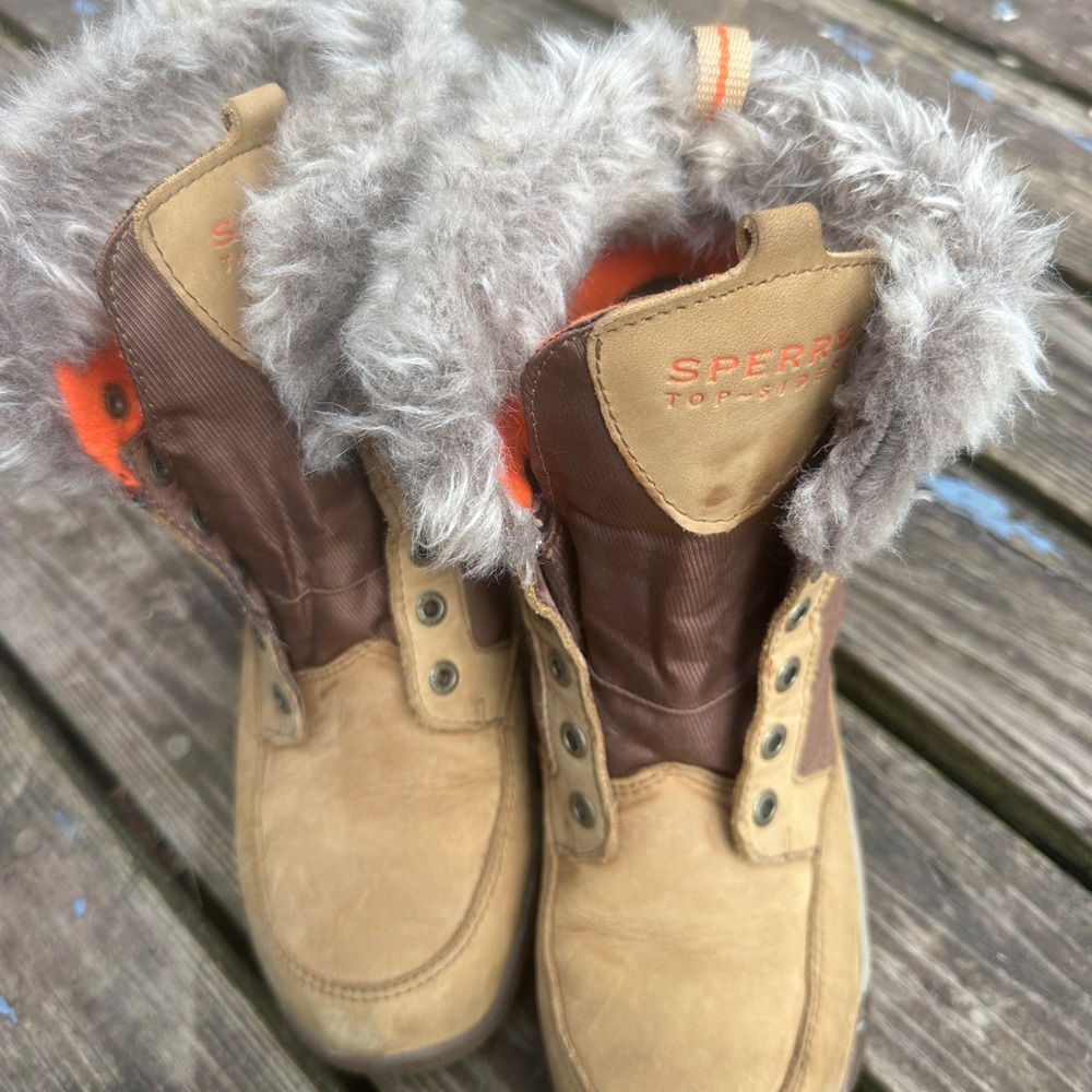 Sperry Women’s Orange Fur-Lined Boots